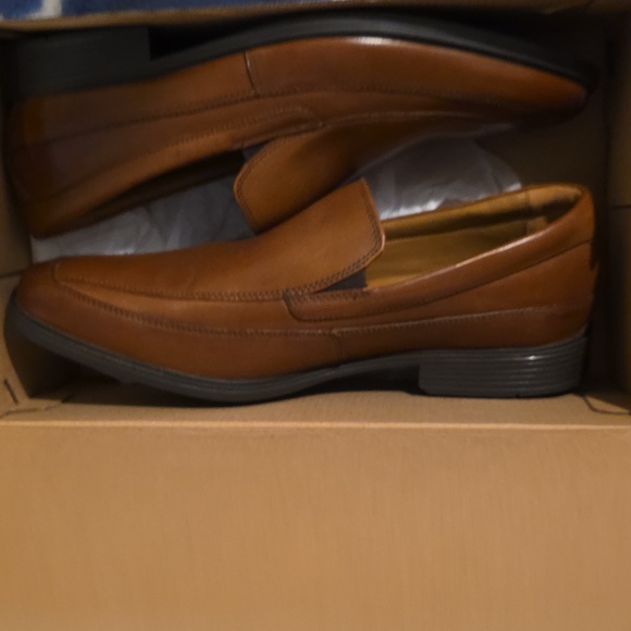 Clarks Tilden free dark tan leather shoes size11 New In Box main image 4